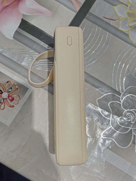 Продаеться повербанк