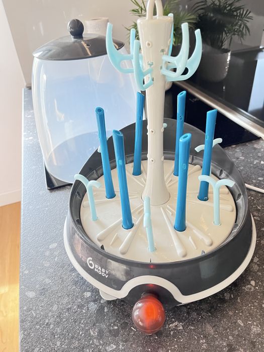 Sterilizator electric de biberoane Babymoov