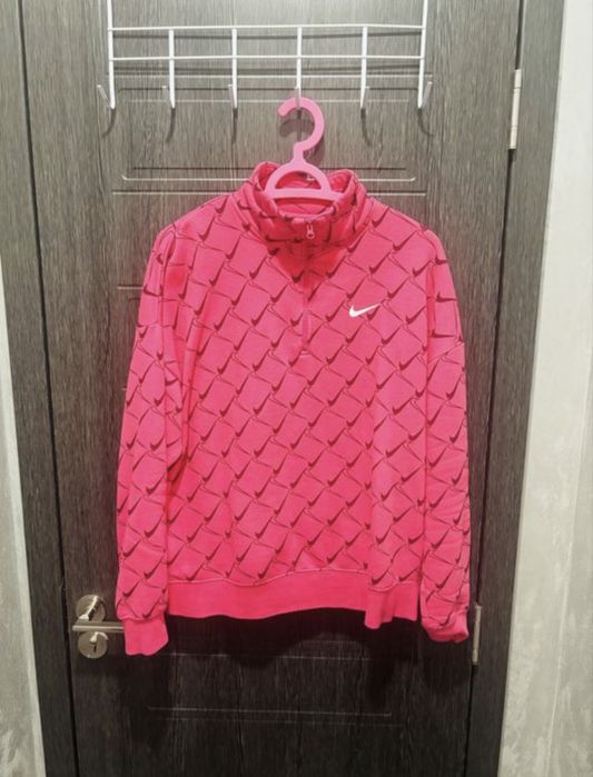 Дамски комплекти и долнища Nike  и горнища Adidas