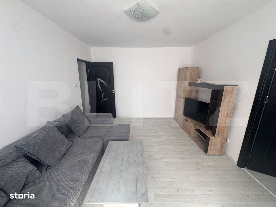 Apartament 2 camere de vanzare, 40 mp, recent renovat, zona Micro 4 — fotografia 1