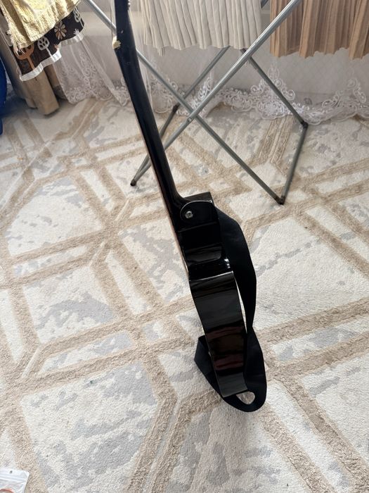 Акустическая гитара