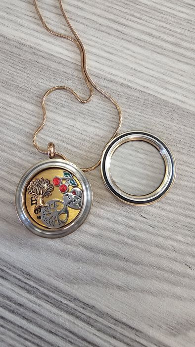 Бижута от медицинска стомана