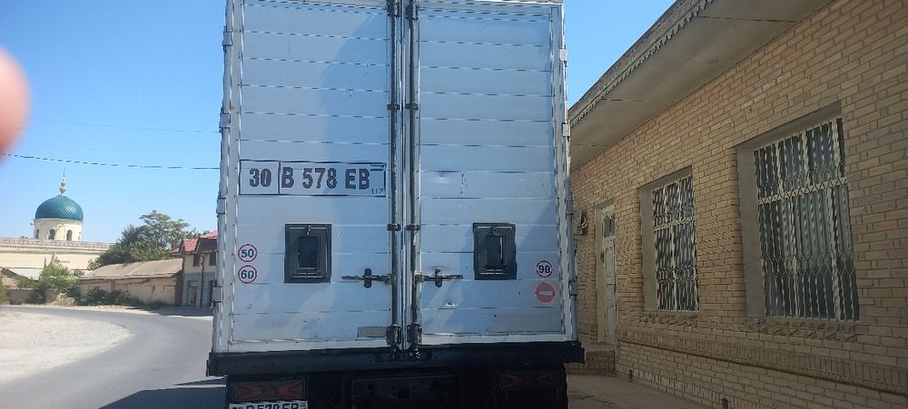 Katta isuzu sotiladi 2008 56 kup