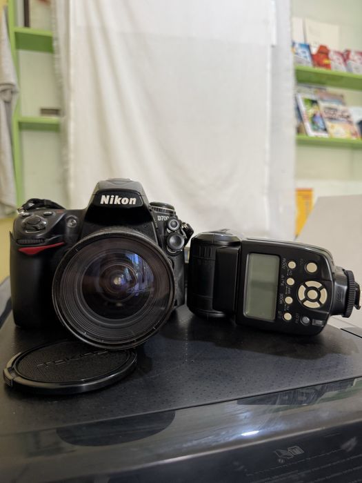 Nikon D700 FX Sotiladi