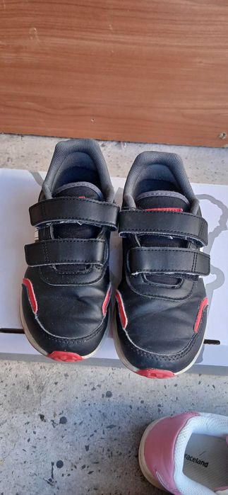 Маратонки adidas