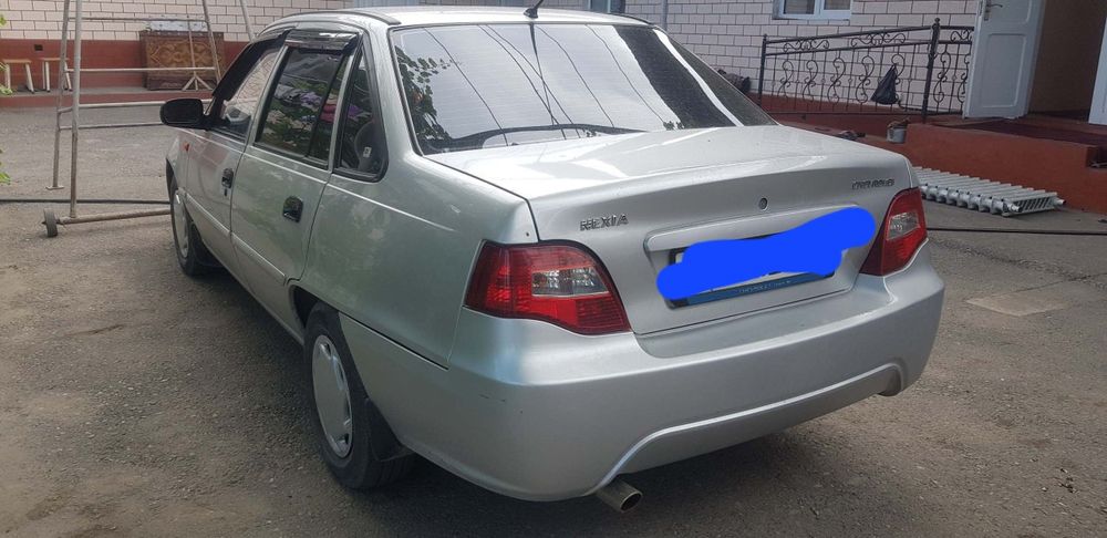 Nexia 2 сотилади