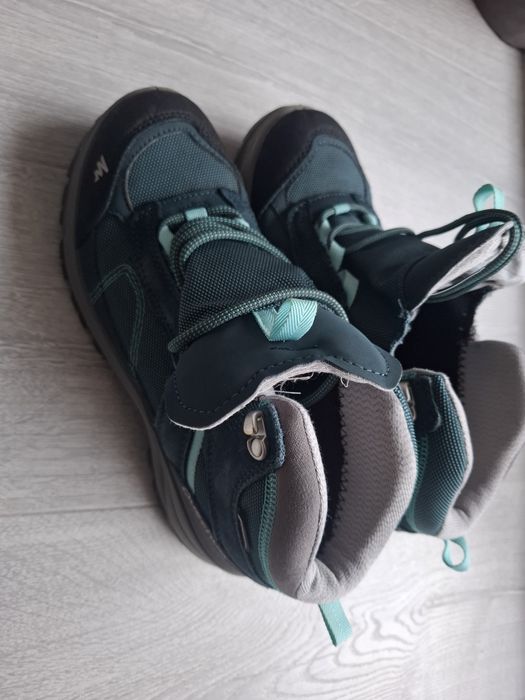 Туристически обувки Quechua, 39 н.