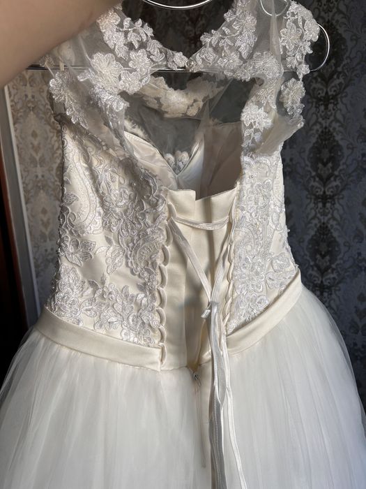 Продам свадебное платье