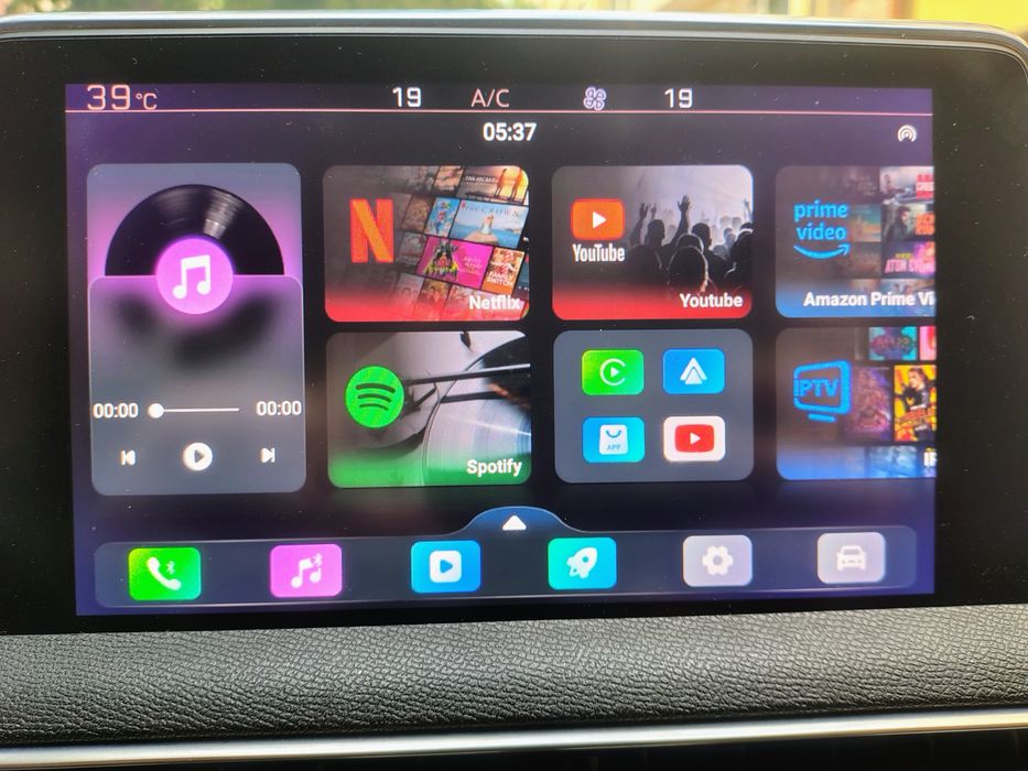 Безжичен CarPlay / Android Auto адаптер Perglot Streamhub Go - НОВ