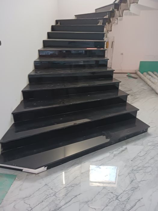 Montaj marmura travertin granit