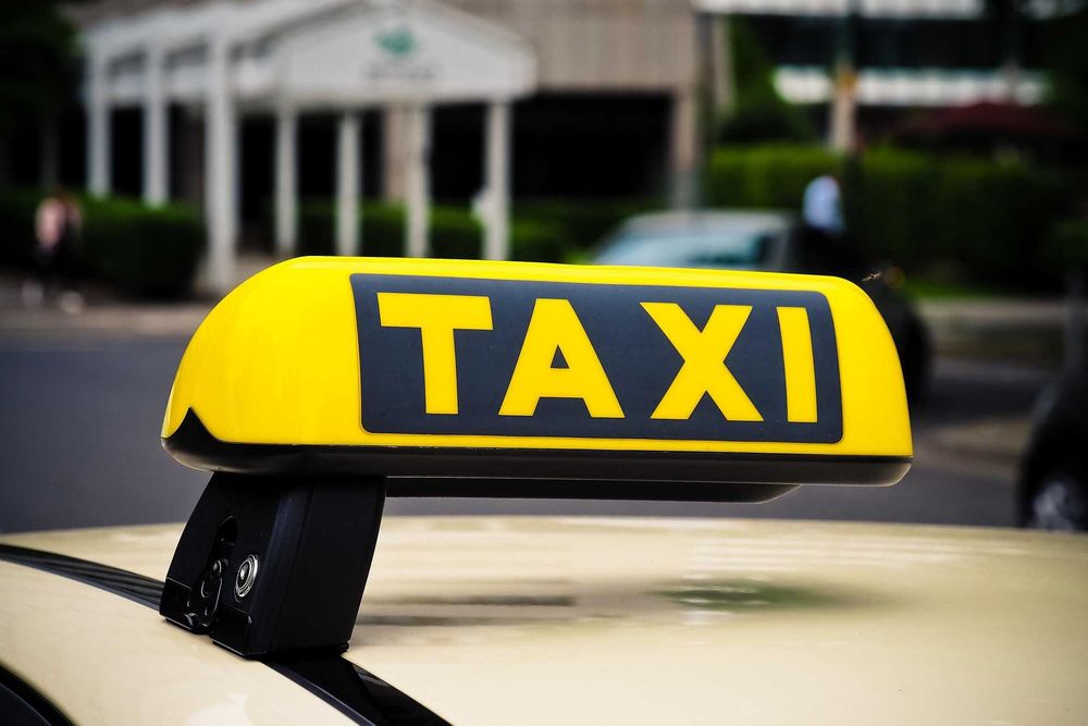 Cedrz Autorizație taxi!