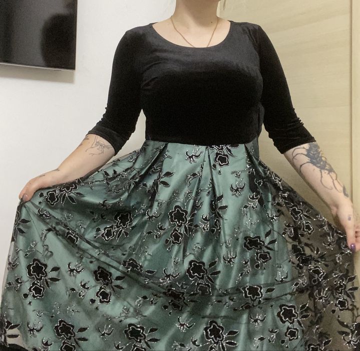 Женские платья, туника и пиджак