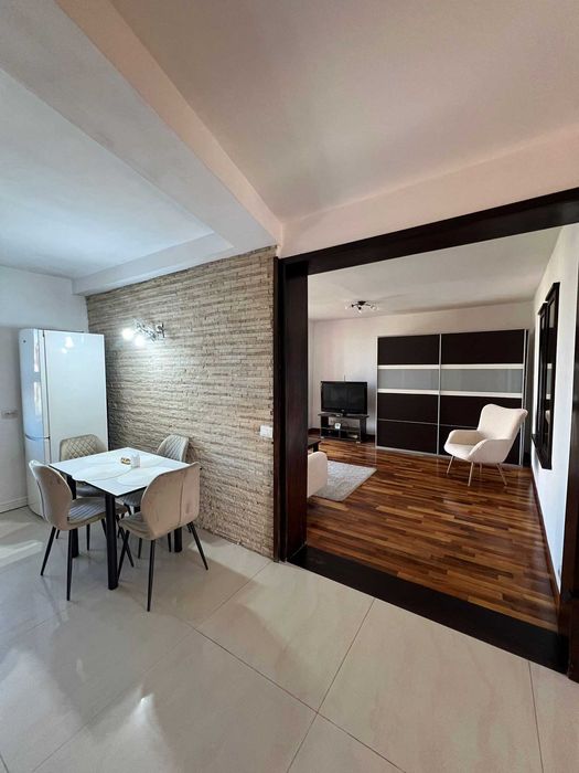 De închiriat - Apartament 3 camere - Str Nicolae Iorga