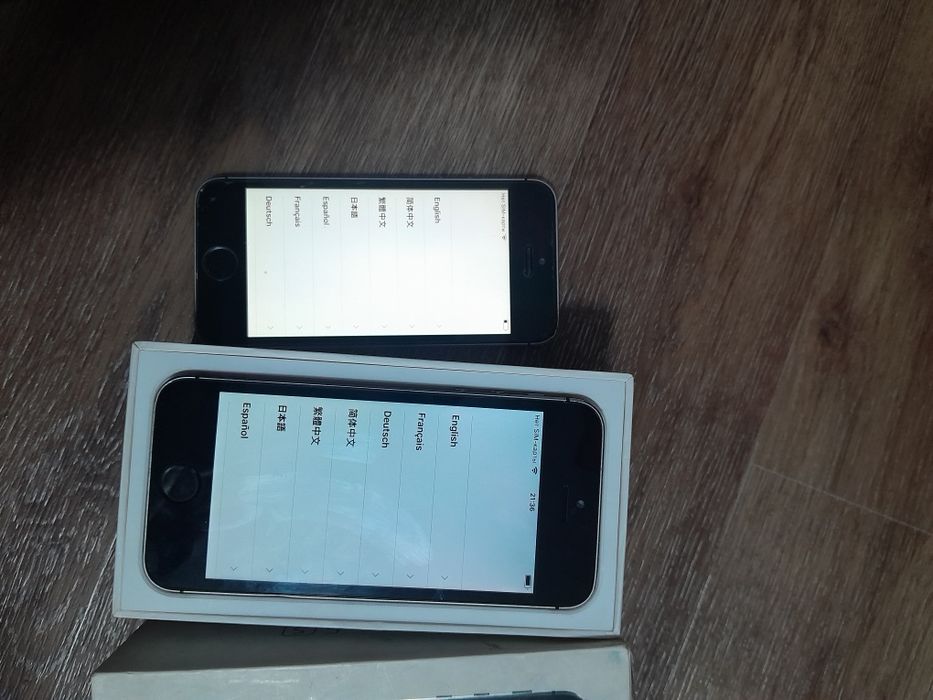 2 Айфон 5с Iphone 5c
