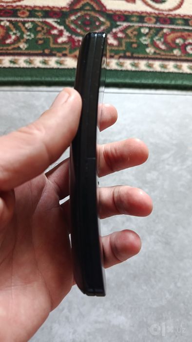 Продам сотовые телефоны Nokia 8110 4G Original(Банан)