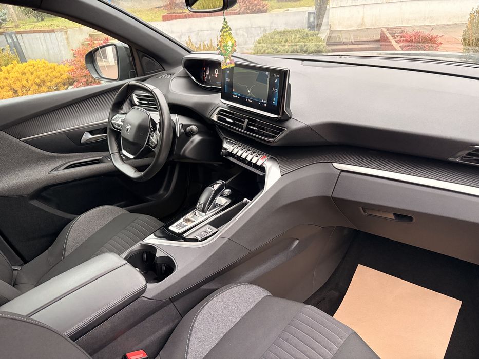 Peugeot 3008/1.5 BLUE HDI/130cp/Automat/2023