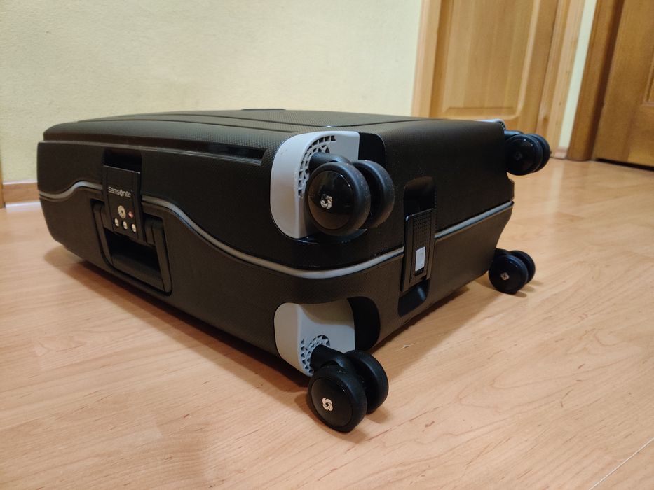 Troler cabină SAMSONITE Spinner S'Cure  55 cm negru