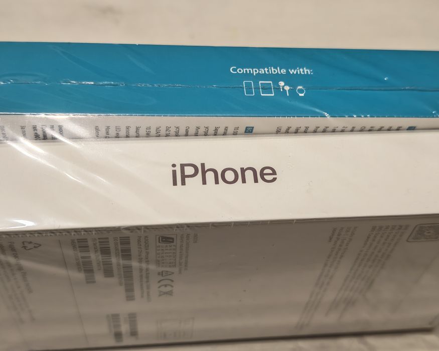iPhone 18 Pro Max 256 GB Burgundy Нов Гаранция А1