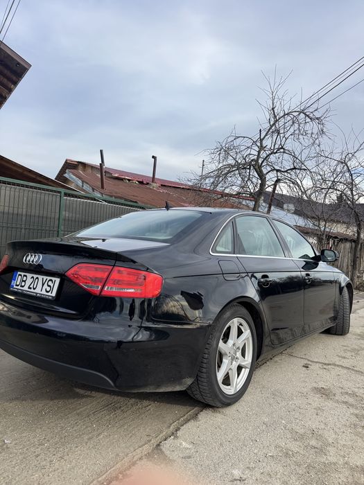 Vând Audi A4 din 2012, motor 2.0 TDI, cutie automată