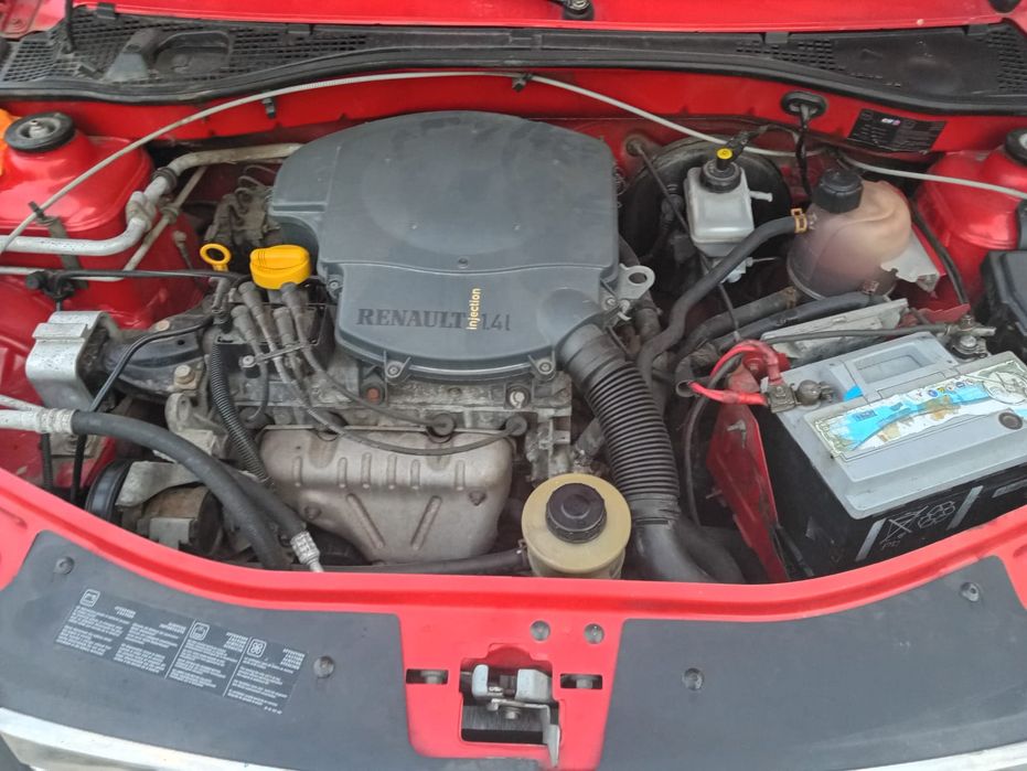 Vând Dacia Logan full 14 benzina an 2007 euro 4