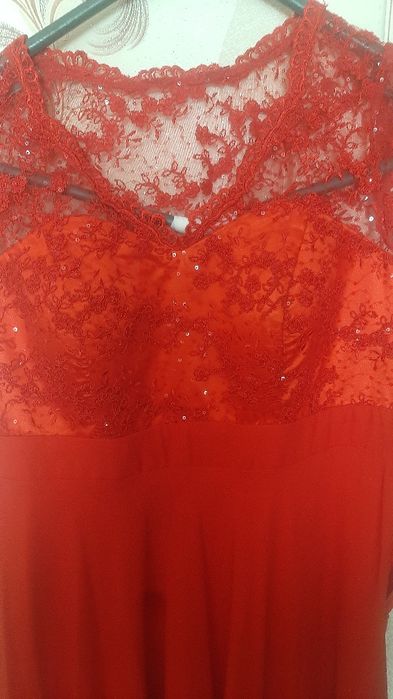 Платье вечернее очень красивое