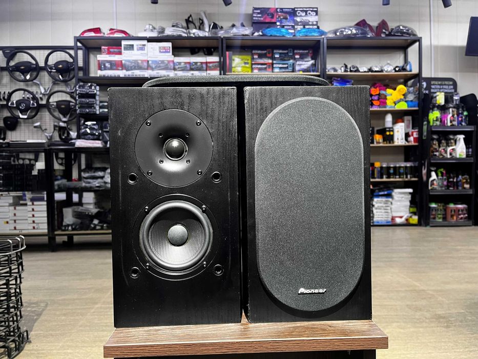 Полочные колонки Pioneer SP-BS22-LR Andrew Jones