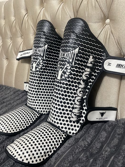 Vand tibiere de kickbox KNOKOUT,Doar în CONSTANTA