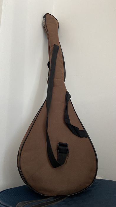 Домбыра сатылады