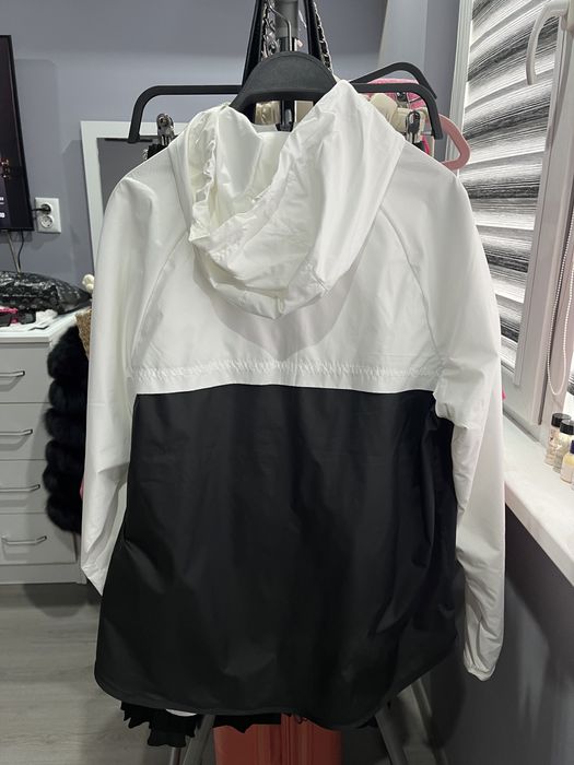 Дамско яке Nike, ветровка