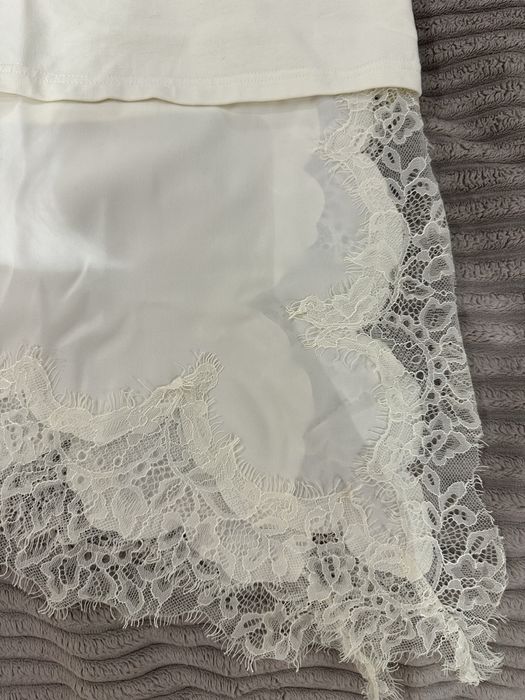 Футболка Zara с кружевом