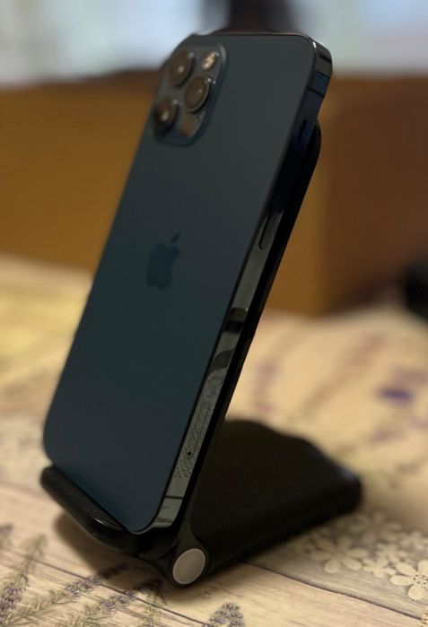 iPhone 12 Pro Albastru  Ideal pentru  Piese Recarosare