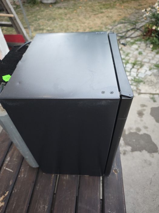 Мини амонячен хладилник минибар dometic