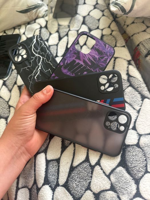Продавам iPhone 12 Pro