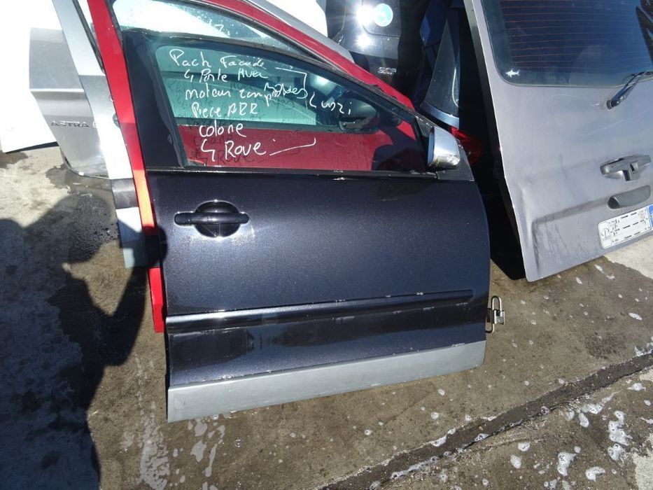 Vand Usa Fata Dreapta Volkswagen Polo Cross din 2008 volan pe stanga fara rugina fara lovituri