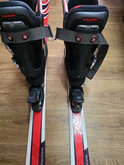 Vând  clapari +schiuri