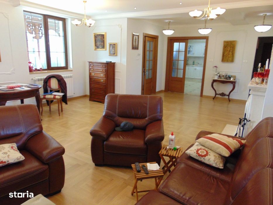 FARA COMISIOANE padure Vila LUX cu 7 camere 4 bai 2 terase pe 1600mp