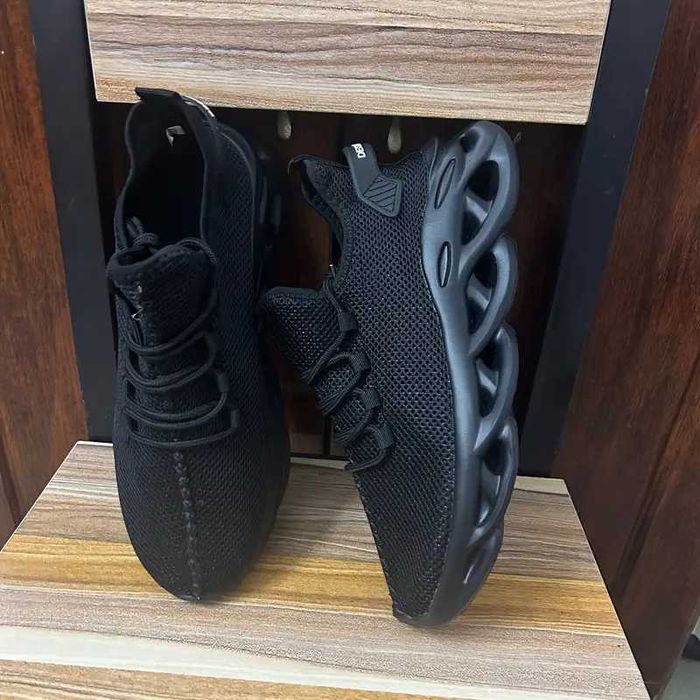 Маратонки унисекс