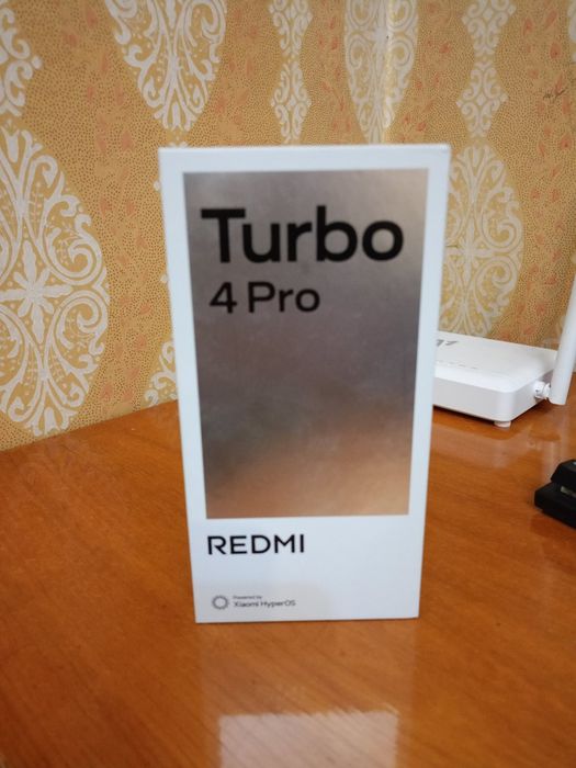 Телефон Redmi Turbo 4 pro