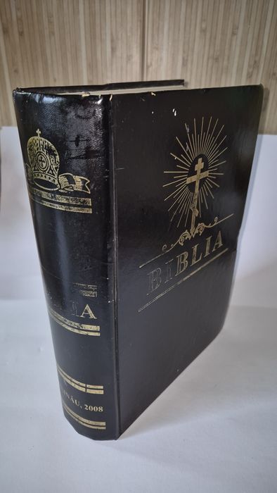 Carte veche religie Biblia Ortodoxa din Moldova