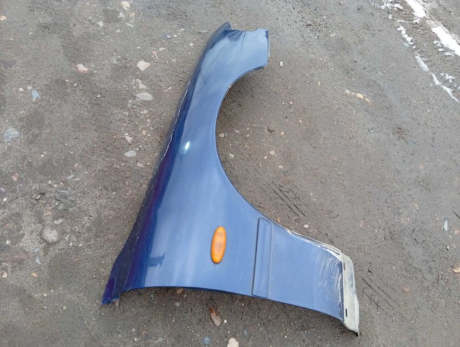 Крыло Mazda Cronos