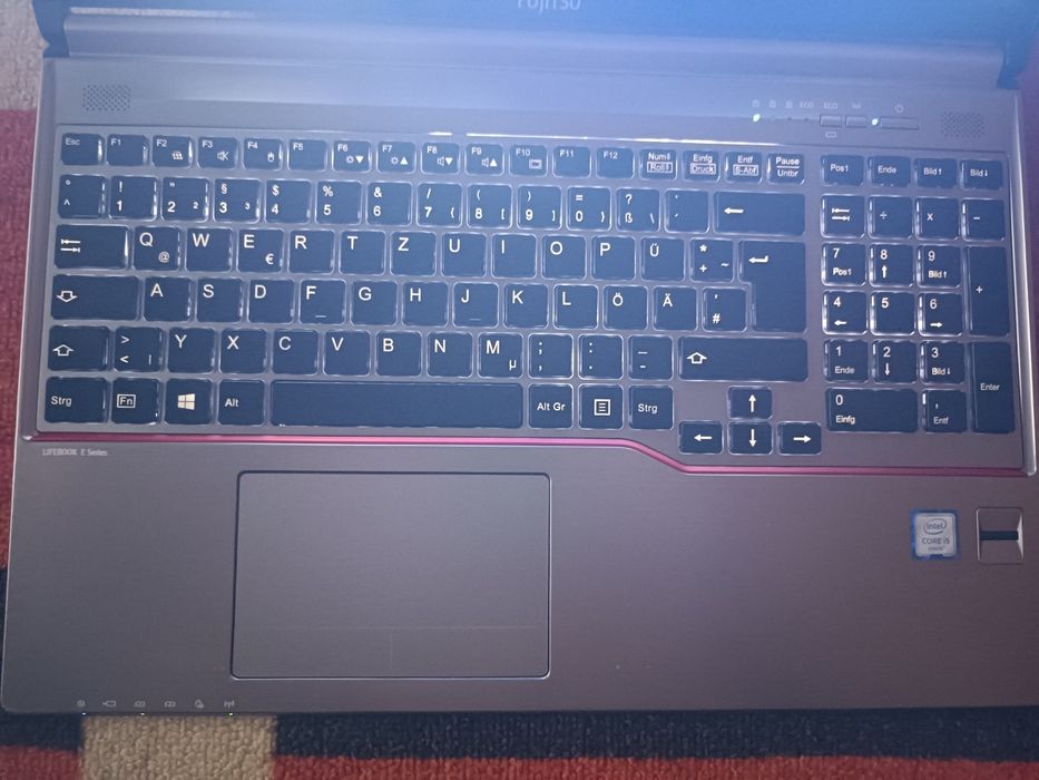 Fujitsu Lifebook E756 intel Core i5-6200u/16GB DDR4/250GB SSD