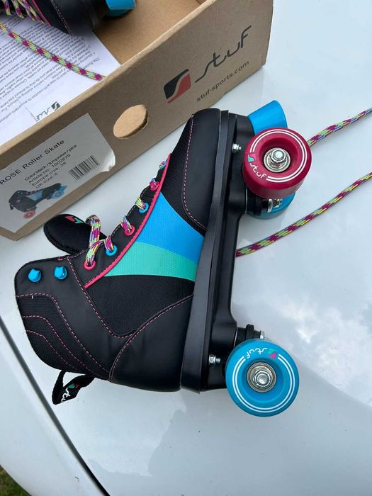 Дамски ролери-Rose Roller Skate