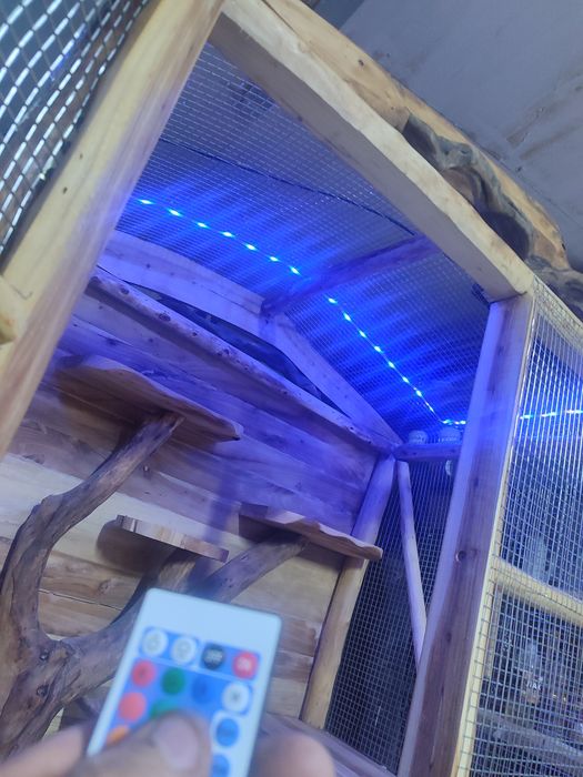 Продам клетку для шиншилл