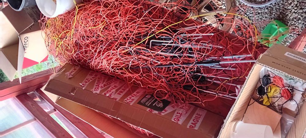 Vând plasă pentru gard electric nouă