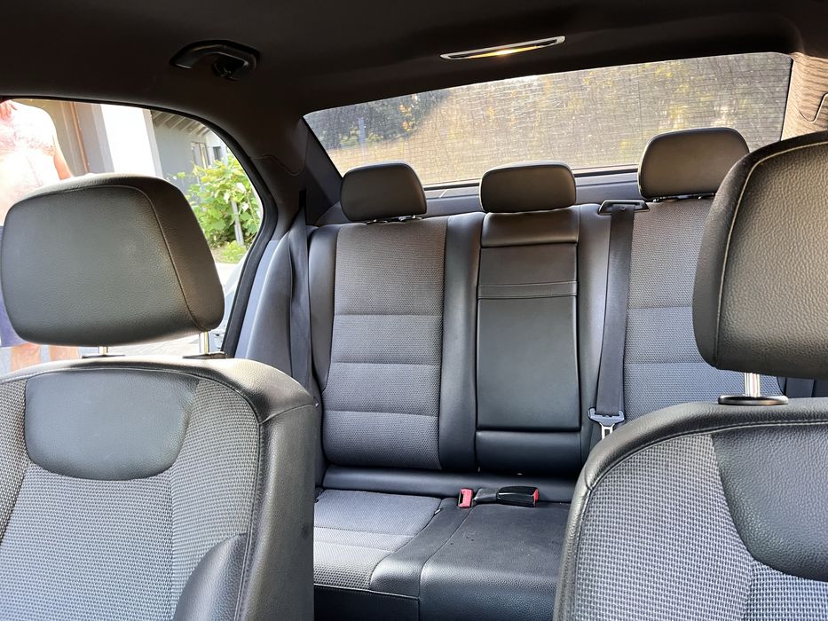 Vand Mercedes C 200