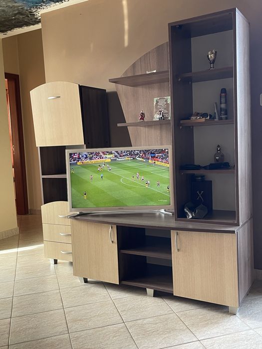 Секция от 2 части