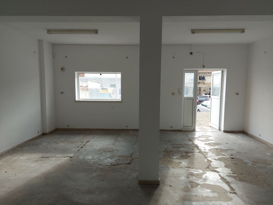 Дава се под наем Магазин в Карлово - 50 кв.м за 204 € - Снимка #8