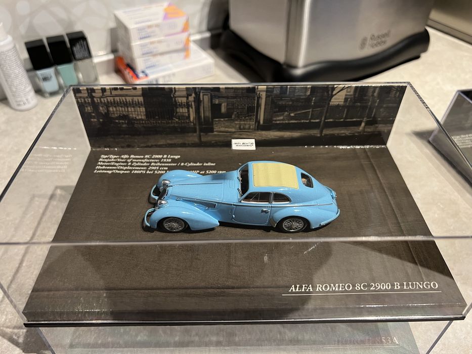 Модели ретро Minischams 1:43