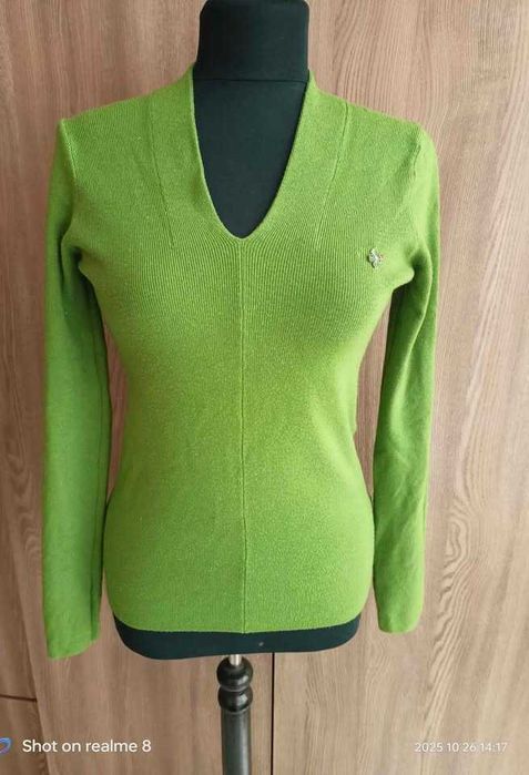 Красиви шарени блузи и пуловери