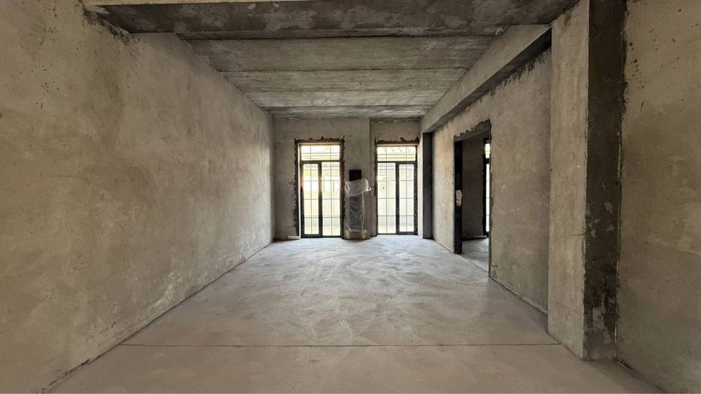 Охунбобоев , Мевазор махаллада 2,7 соток участка сотилади.